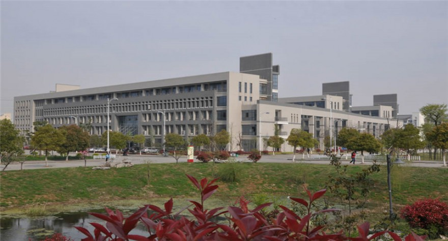 关于微电子与数据科学学院2026年硕士研究生招生考试初试科目调整的说明