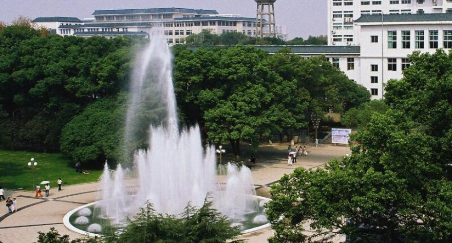华中师范大学 2026 年接收优秀应届本科毕业生推免攻读全日制研究生实施办法